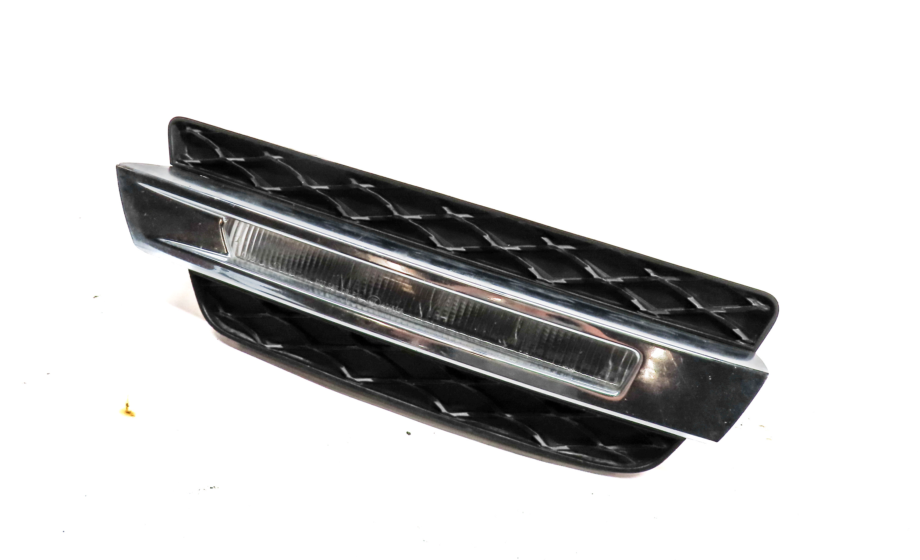 2013-2016 MERCEDES GL CLASS (X166) FRONT LEFT DRL DAYTIME FOGLIGHT LAMP w/ TRIM — exact item pictured